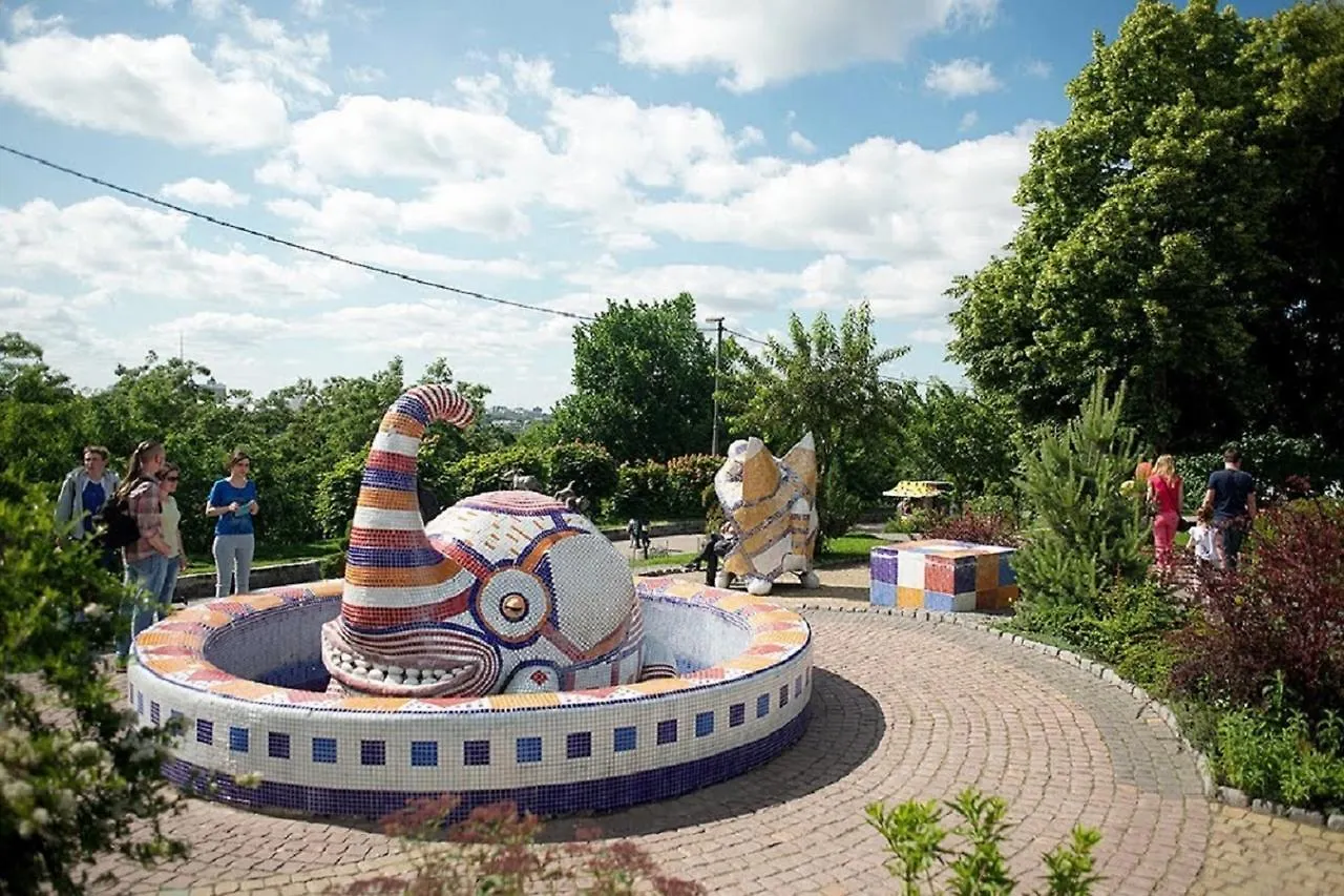 Podil Apart Near Poschtova Square History Center Kyiv Apartment
