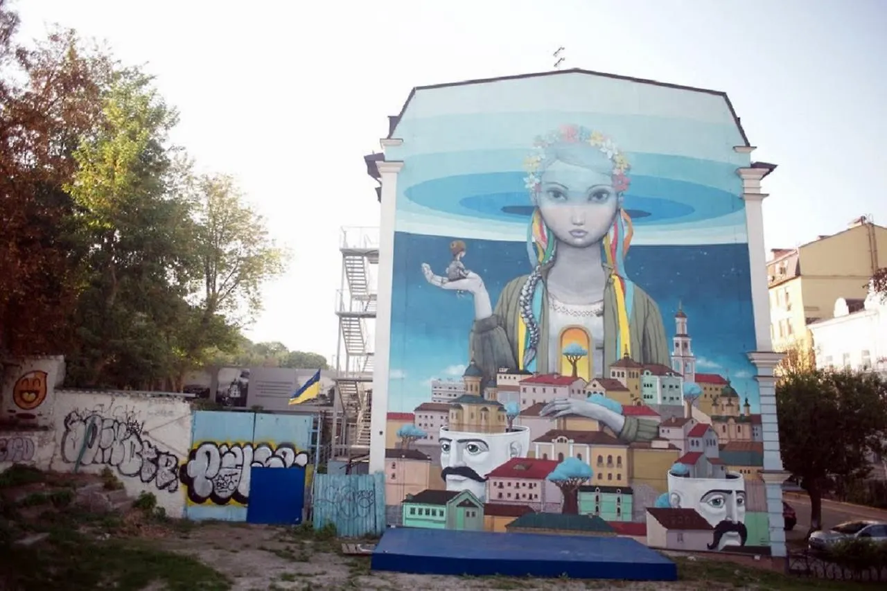 Podil Apart Near Poschtova Square History Center Kyiv Apartment