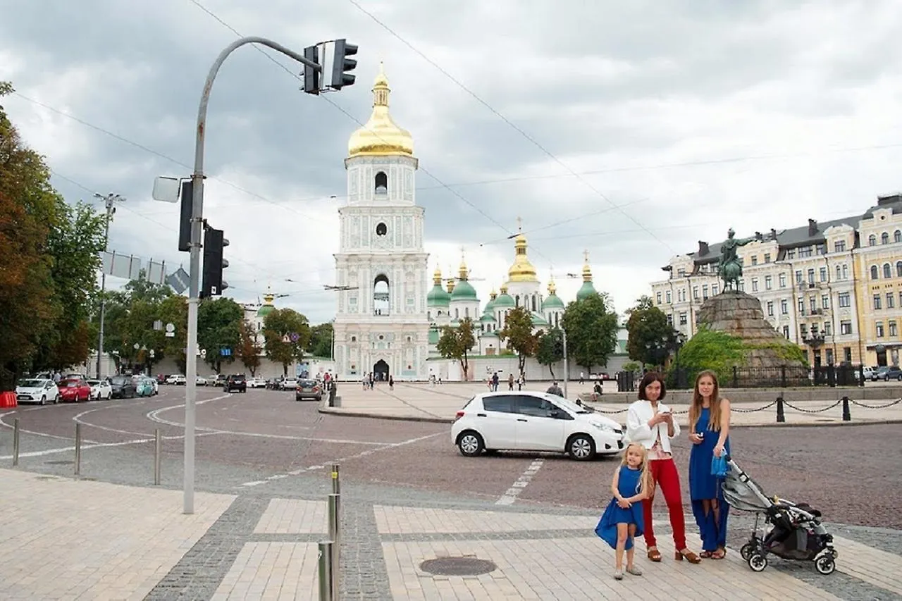 Podil Apart Near Poschtova Square History Center Kyiv 0*,